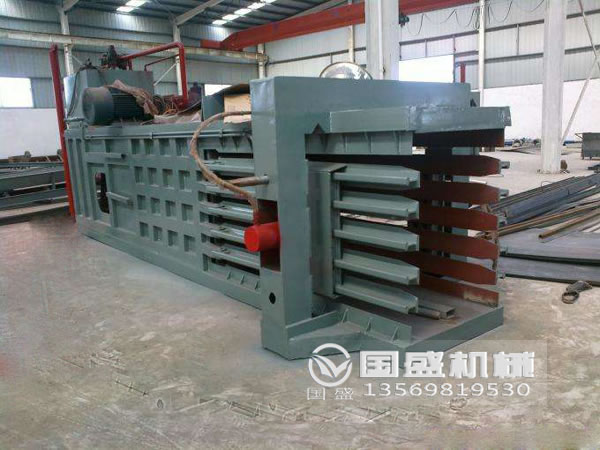 生活垃圾压缩扎捆机